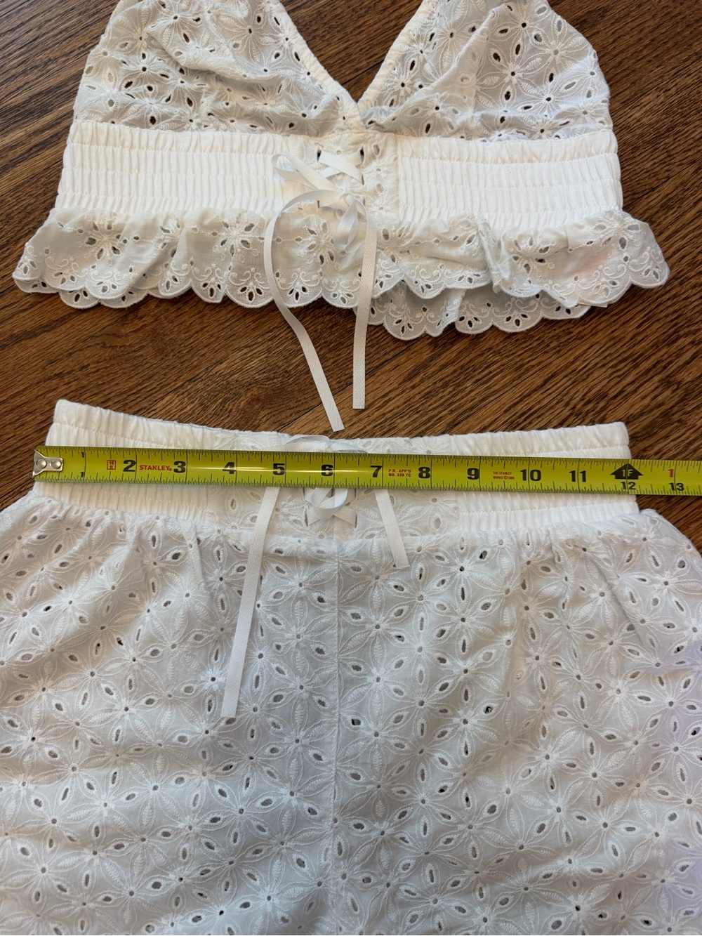 Intimissimi White Eyelet Lace Bralette & Shorts Matching Lingerie/Loungewear Set - Picture 7 of 9